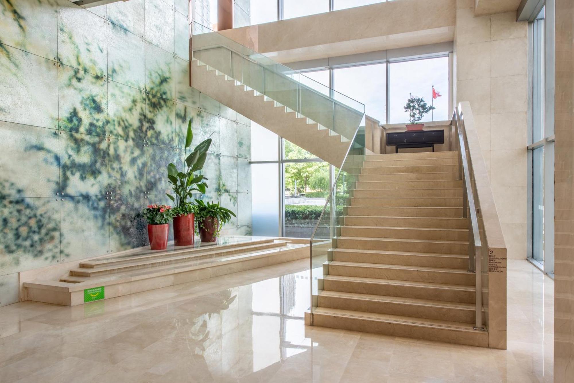 Holiday Inn Beijing Focus Square By Ihg Εξωτερικό φωτογραφία